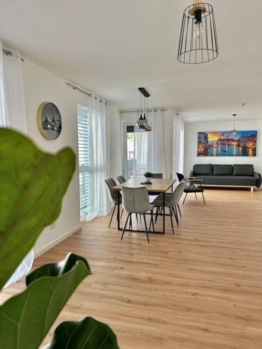 Amao-Pearl I Comfort Suite I 94Qm I Kingsize-Bett I Exklusiv Mit Balkon & Tiefgarage I Aufzug Όφενμπουργκ Εξωτερικό φωτογραφία
