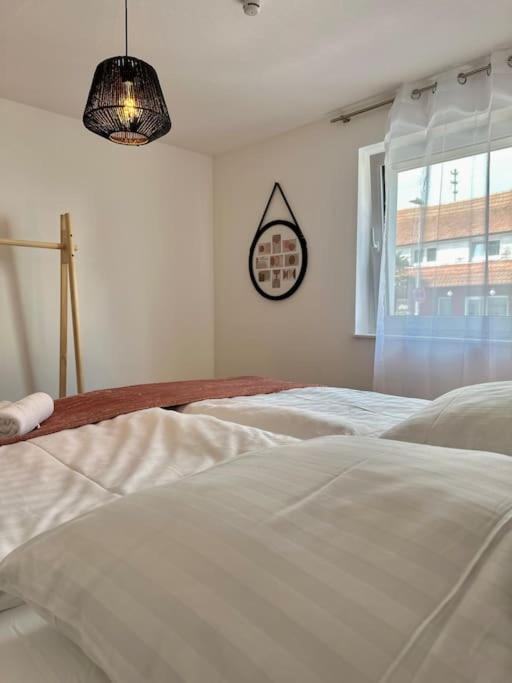 Amao-Pearl I Comfort Suite I 94Qm I Kingsize-Bett I Exklusiv Mit Balkon & Tiefgarage I Aufzug Όφενμπουργκ Εξωτερικό φωτογραφία