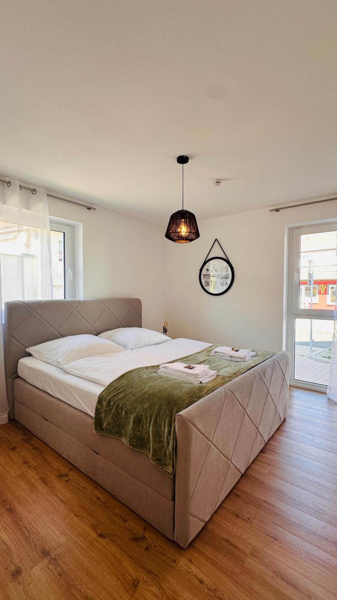 Amao-Pearl I Comfort Suite I 94Qm I Kingsize-Bett I Exklusiv Mit Balkon & Tiefgarage I Aufzug Όφενμπουργκ Εξωτερικό φωτογραφία